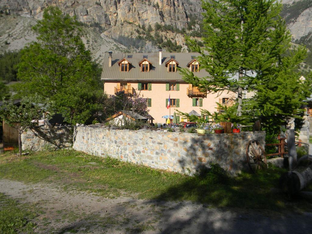 Auberge La Cleida Névache Extérieur photo