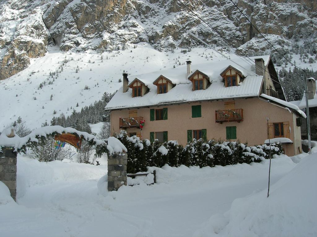 Auberge La Cleida Névache Extérieur photo